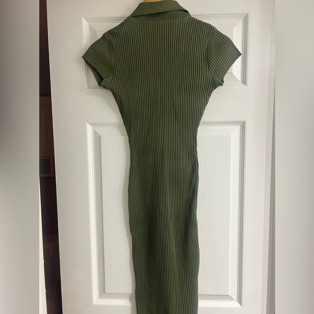 Green Ribbed Knit Dress - Picture 2 of 5